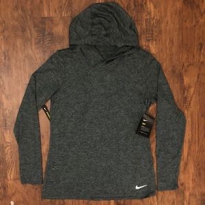 BRAND NEW Nike Long-Sleeve Hooded Training Top